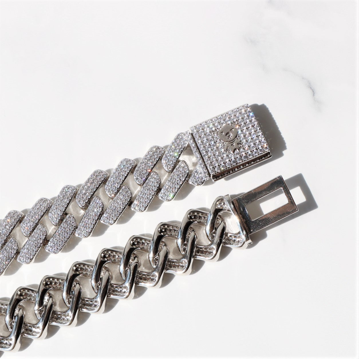 Concentrate Collective - 19mm Diamond Prong Monaco Chain in White Gold